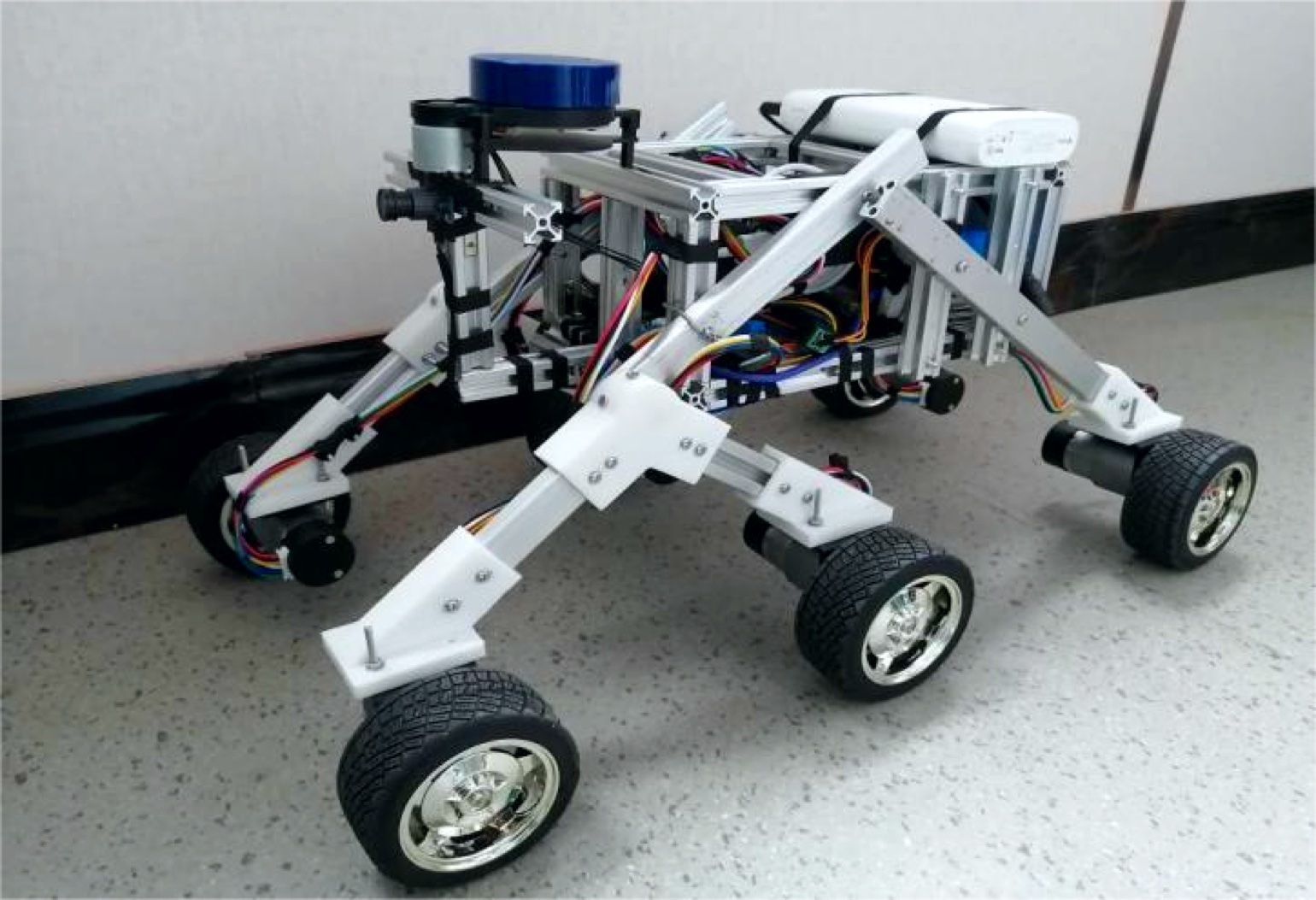 Six-wheel inspection robot